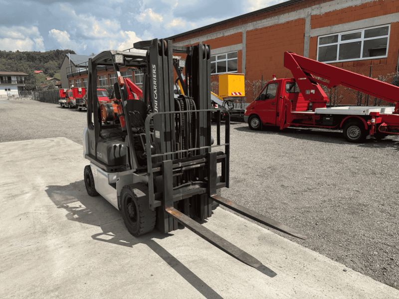 Plinski viličar Nissan 2t 2021.g. 11.500€+pdv - Prodaja, Najam, Cijena Plinski viličar Nissan 2t 2021.g. 11.500€+pdv - Prodaja, Najam, Cijena